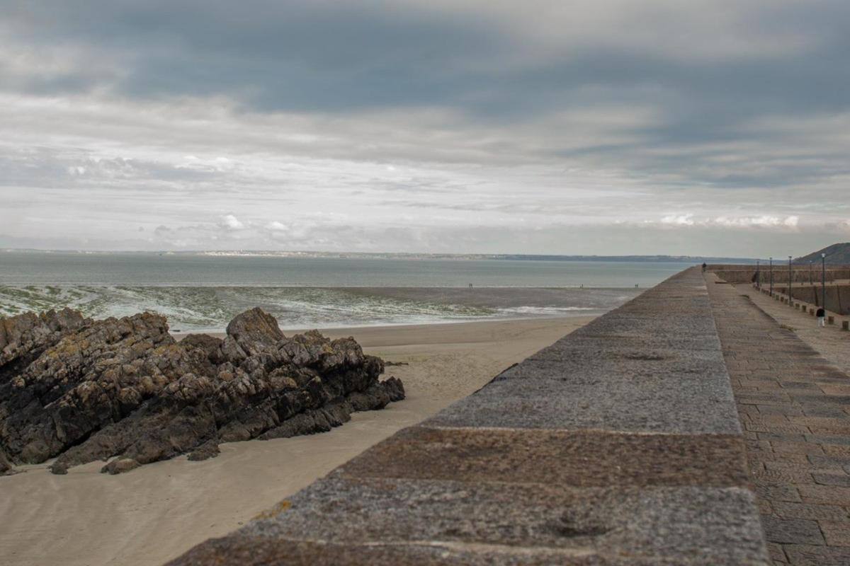 Au Bruit Des Vagues Lägenhet Binic Exteriör bild