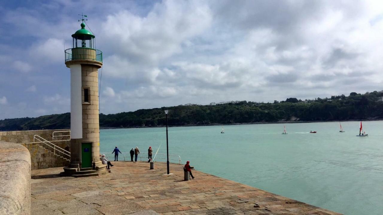 Au Bruit Des Vagues Lägenhet Binic Exteriör bild